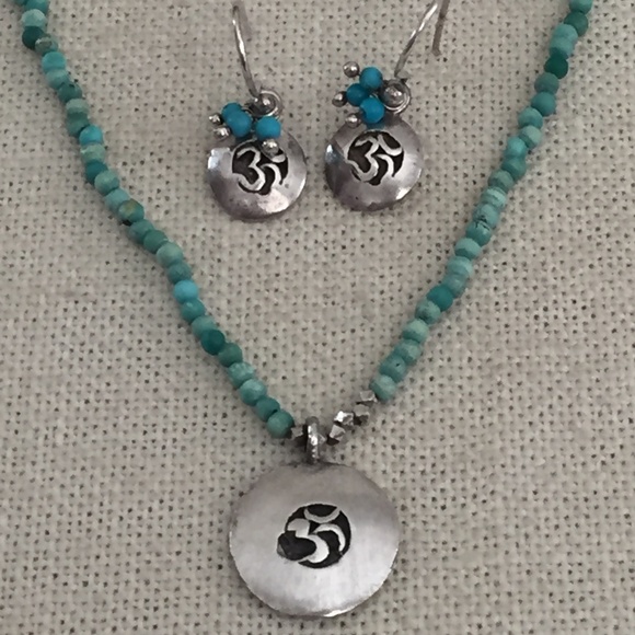 Satya Jewelry Jewelry - Satya Sterling Silver 925 Necklace & Earrings Set